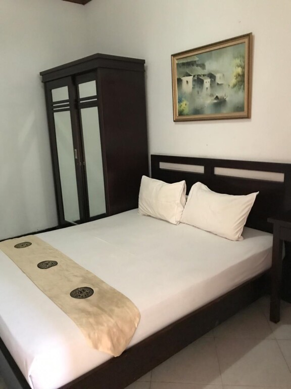 Сурабая: Dinnar Homestay Syariah