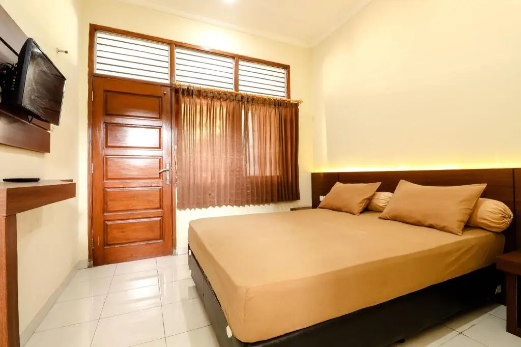 Сурабая: Hotel Bungurasih Syariah