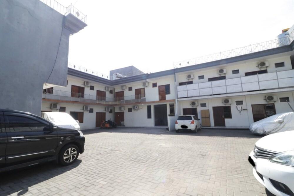 Сурабая: Hotel Graha Indah Surabaya