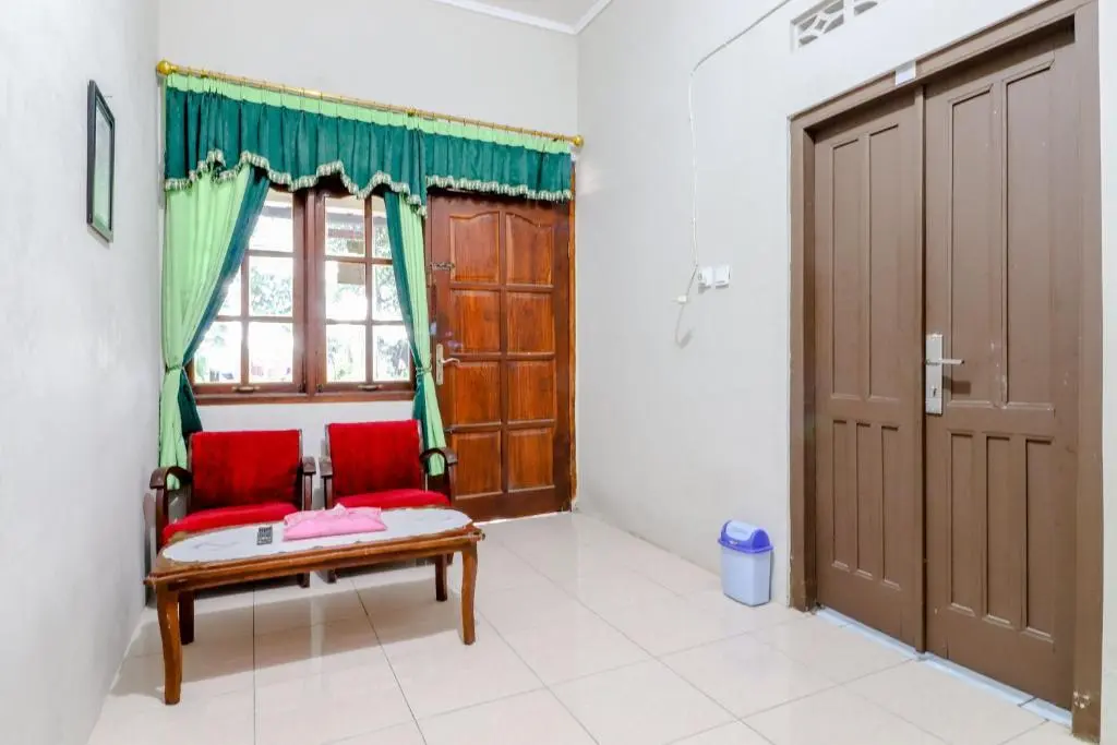 Каласан: Homestay Damandiri Prambanan Syariah