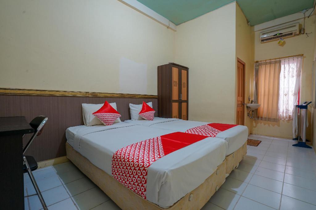Палембанг: OYO Life 2502 Syariah Triantama Kost