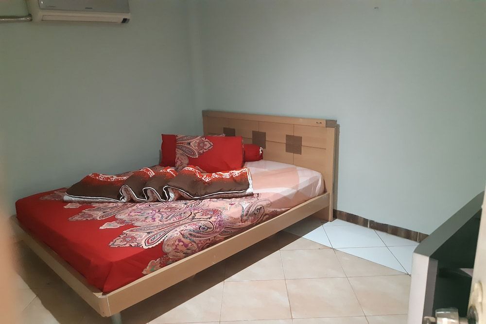 Медан: OYO 1820 BABA Home