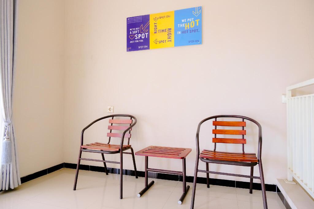 Маланг: SPOT ON 2325 Singgalang Residence Syariah
