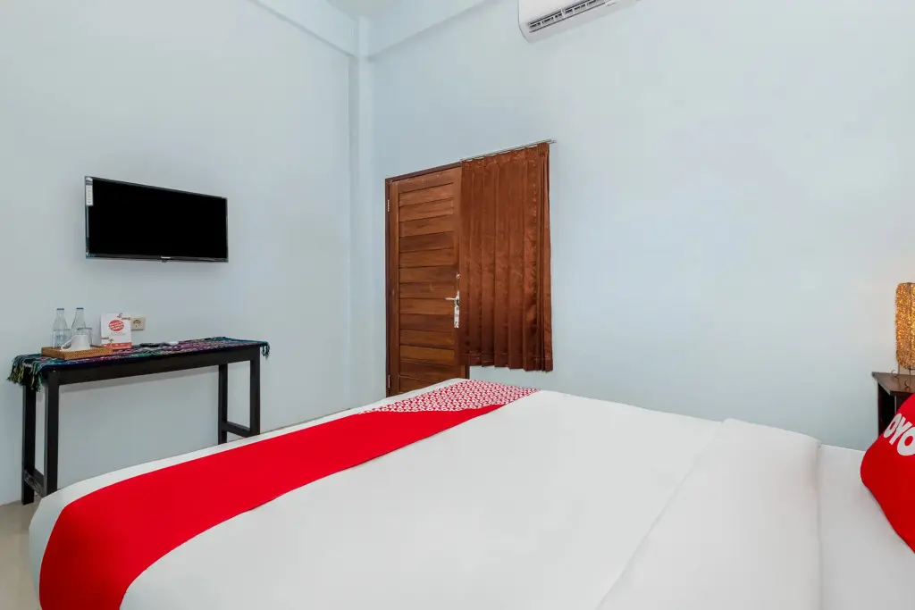 Матарам: OYO 2450 Hening Homestay Near Pantai Tanjung Bias