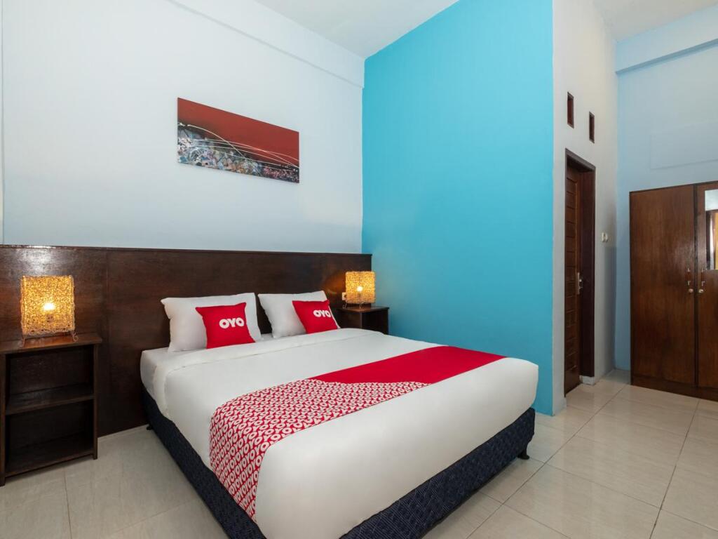 Матарам: OYO 2450 Hening Homestay Near Pantai Tanjung Bias