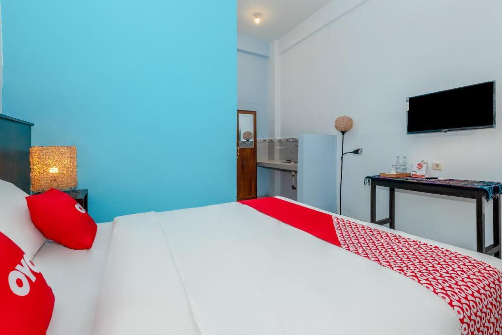 Матарам: OYO 2450 Hening Homestay Near Pantai Tanjung Bias