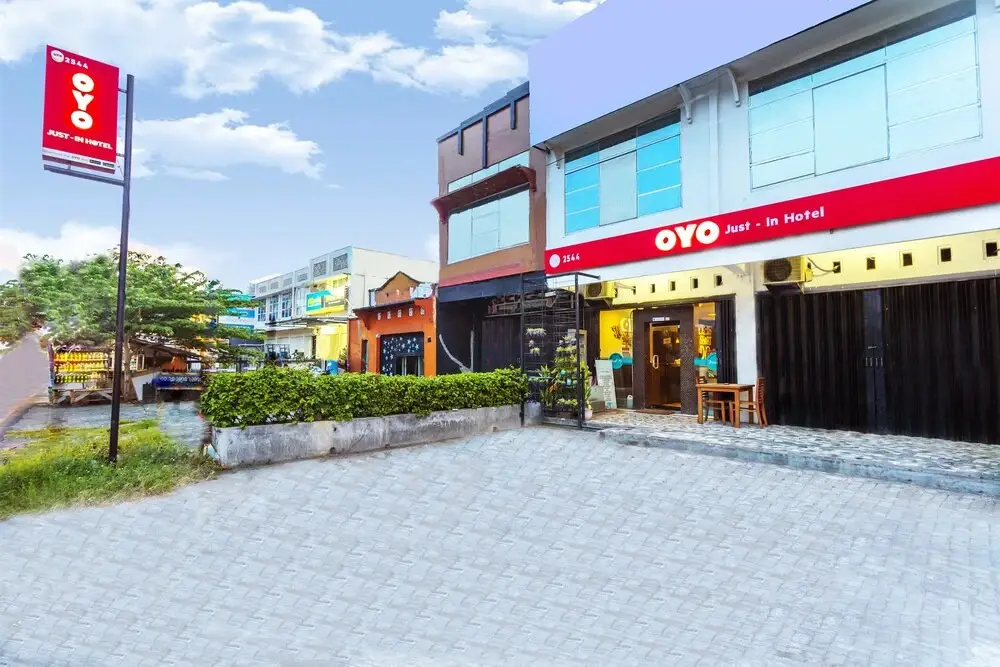 Матарам: OYO 2544 Just-in Hotel