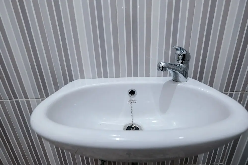 Матарам: OYO 2587 Enfaza Guesthouse Syariah