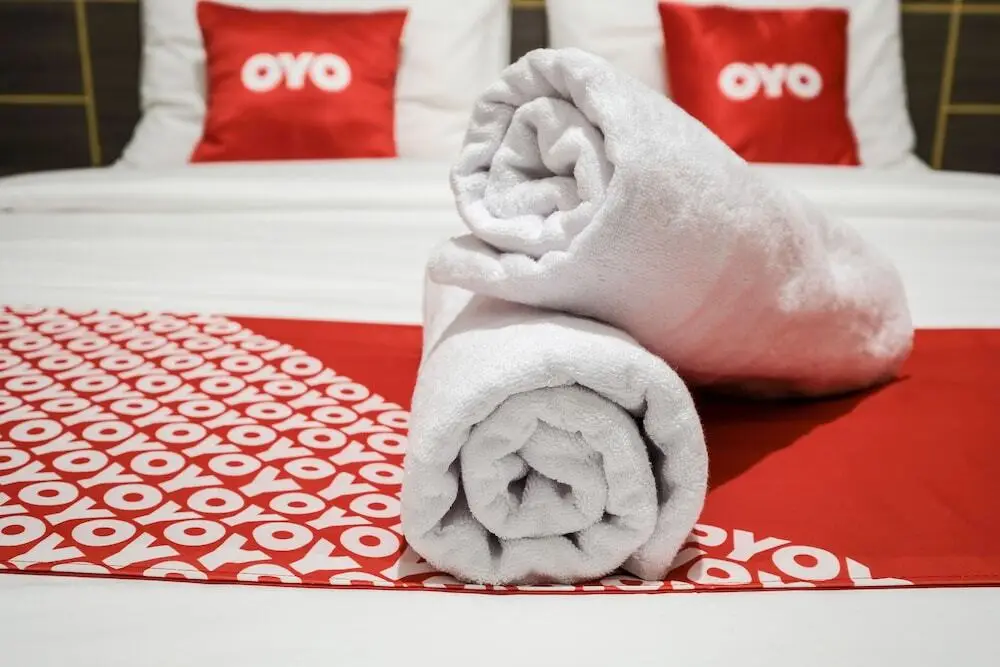 Матарам: OYO 2587 Enfaza Guesthouse Syariah