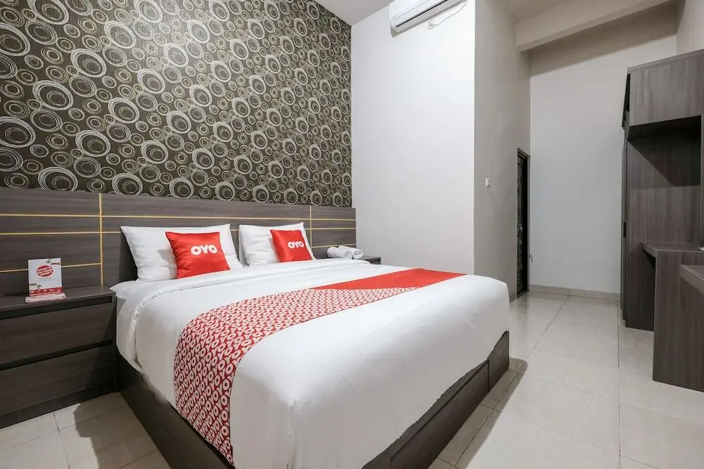 Матарам: OYO 2587 Enfaza Guesthouse Syariah
