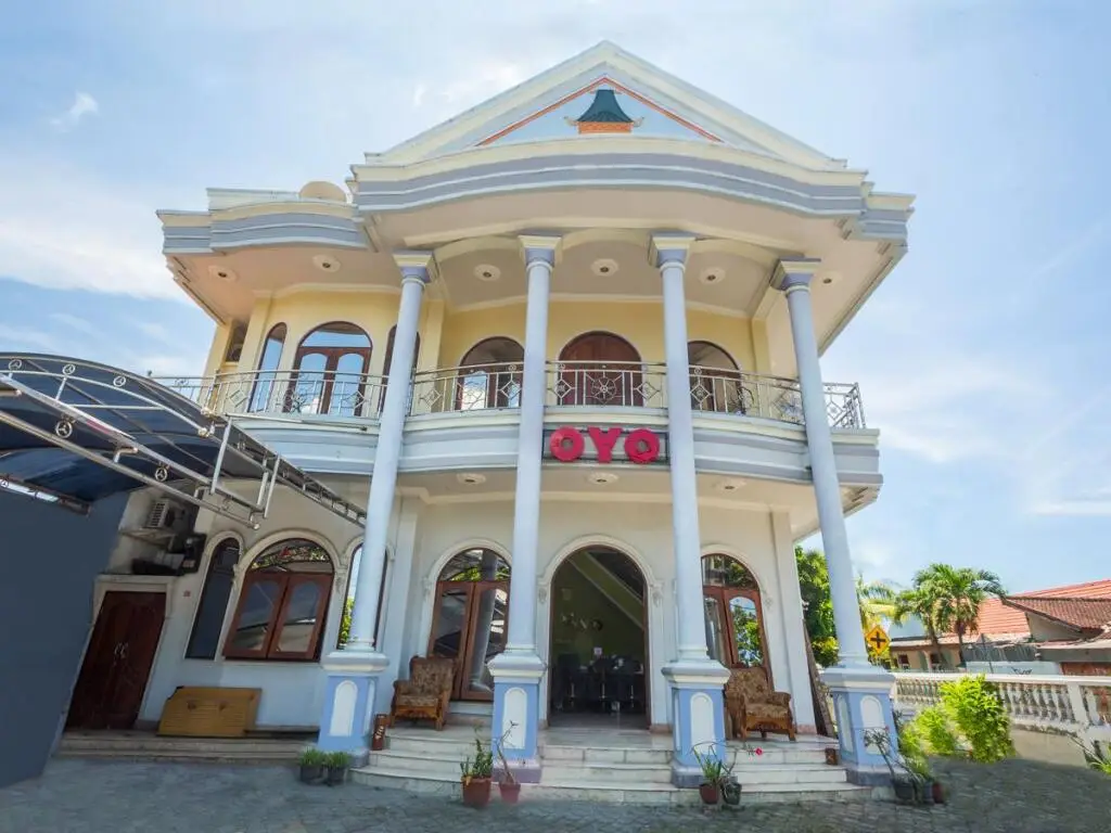 Матарам: OYO 2848 Senaz Guesthouse