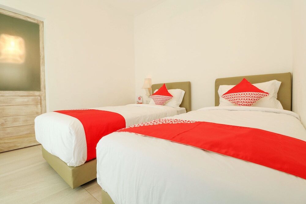 Блахбату: OYO 2896 Uma Menuh Guest House