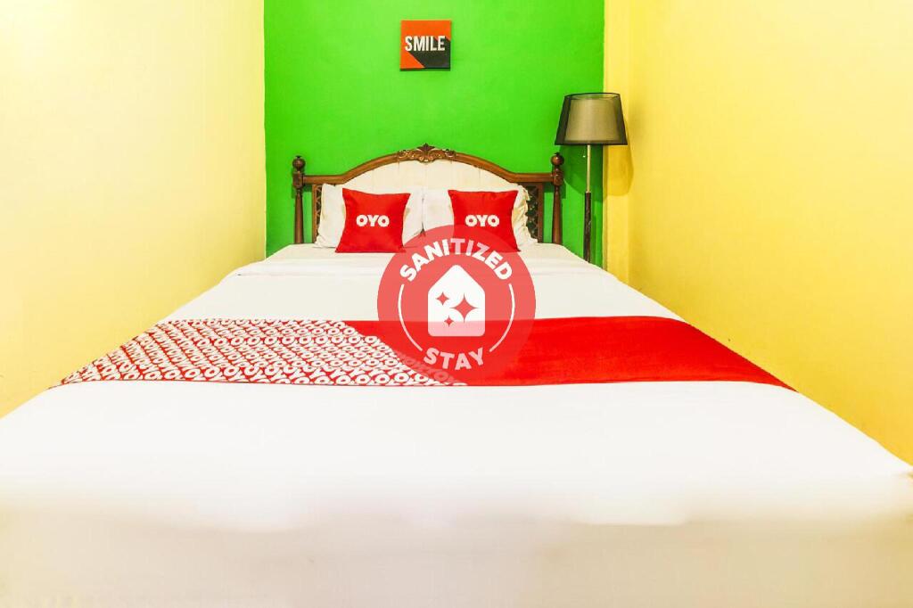 Амбон: OYO 2165 Alyah Guest House Syariah