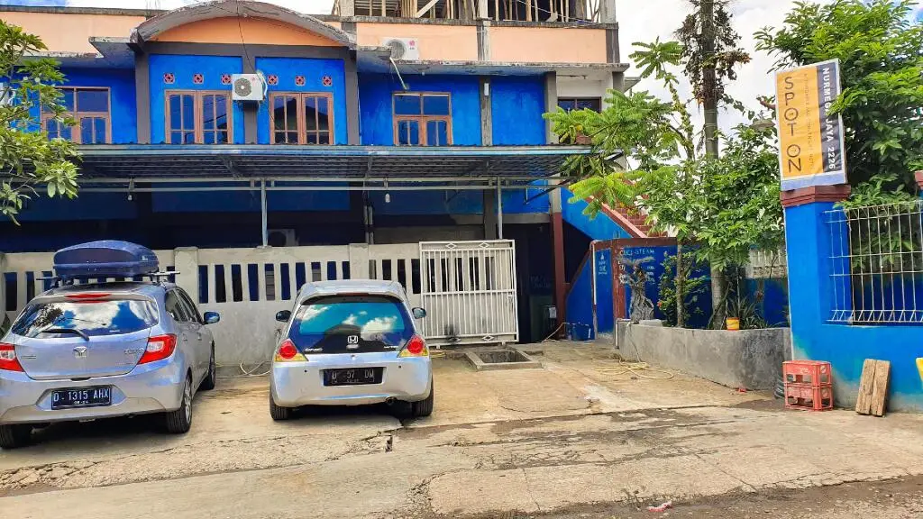 Барос: OYO 2226 Nurmega Jaya