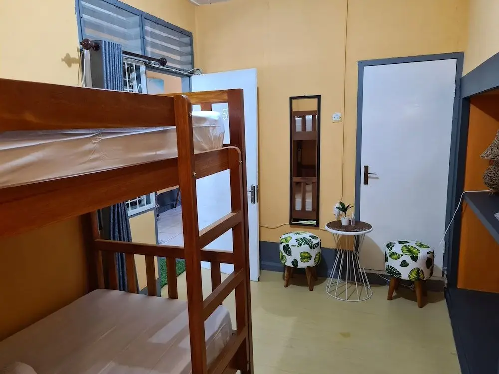 Матарам: Dewi Sri Guesthouse