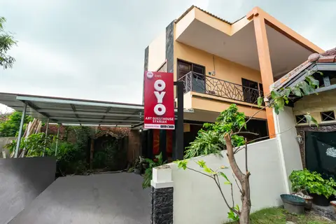 OYO 2285 Art Guest House Syariah — фото 1