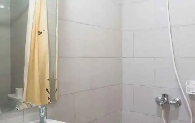 Сурабая: Easy Access Studio Apartment at Anderson Tower Supermall Mansion