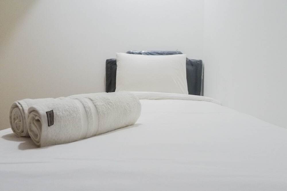 Сурабая: Quiet 2BR Apartment at Supermall Mansion Anderson