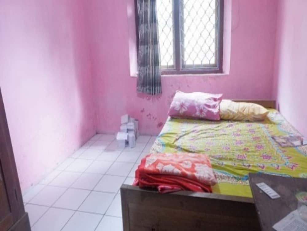Слеман: Aren Homestay