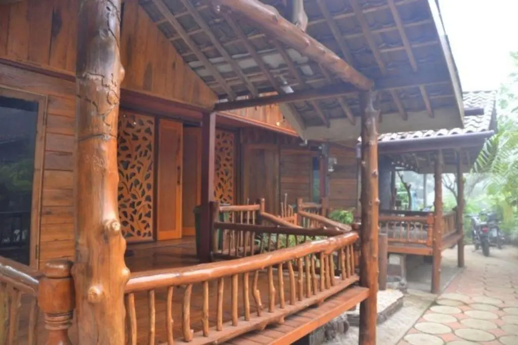 Пагерхарджо: Homestay Kayumanis