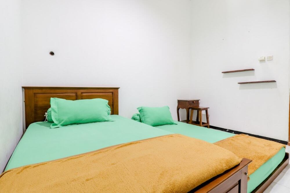 Батуретно: Homestay Mbah Rono