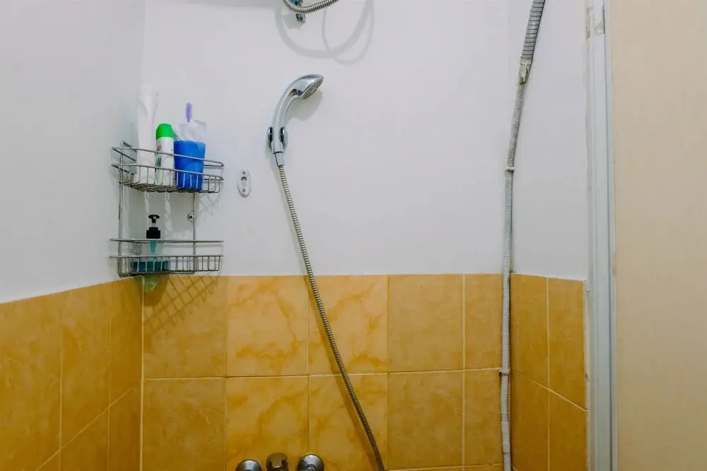 Джакарта: Comfy City View 1BR Apartment Menteng Square