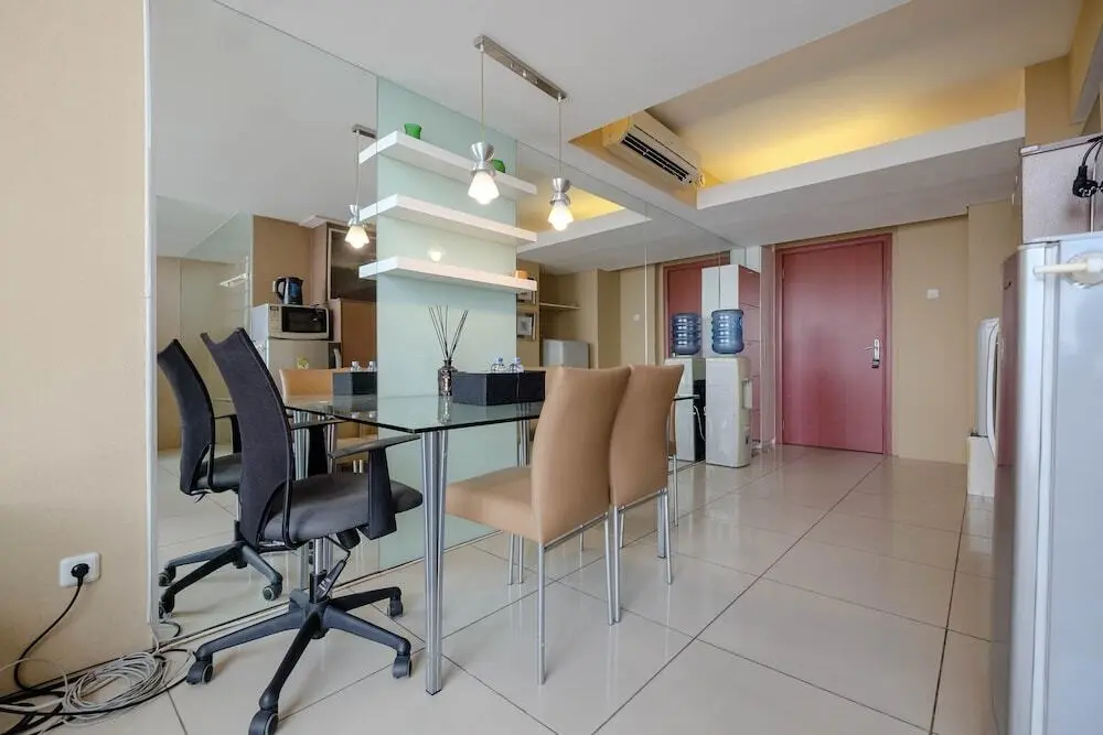 Джакарта: Spacious 1BR Two-Level Apartment at CityLofts Sudirman