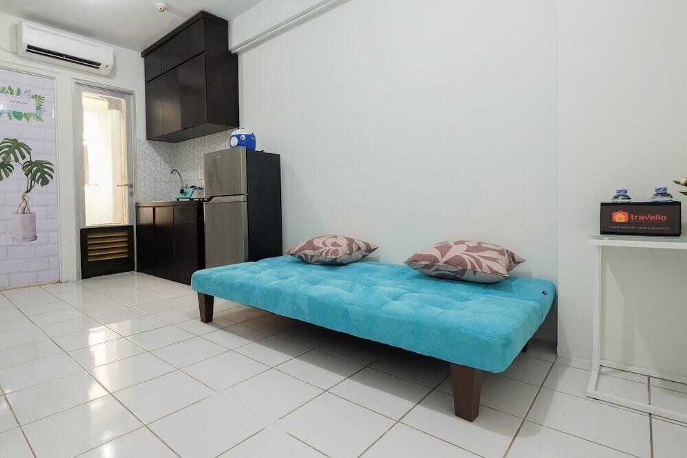 Джакарта: Minimalist 2BR Apartment at Gading Nias Residence