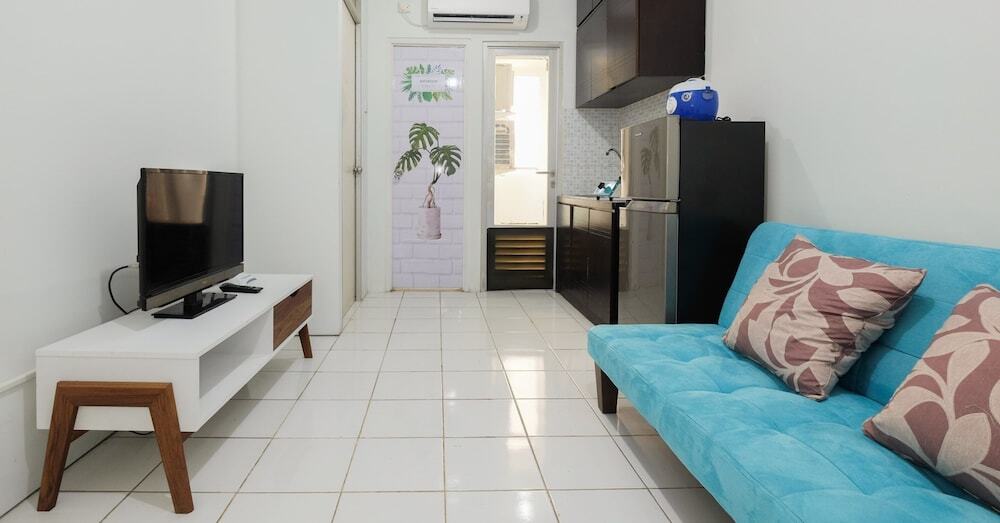 Джакарта: Minimalist 2BR Apartment at Gading Nias Residence