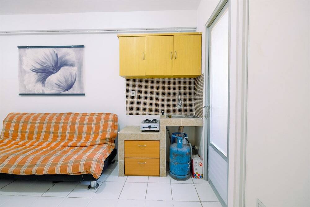Джакарта: Cozy 2br Apartment at Gading Nias Residence