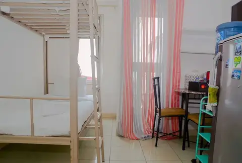 Green Bay Pluit Studio Apartment with 2 Single Beds — фото 1