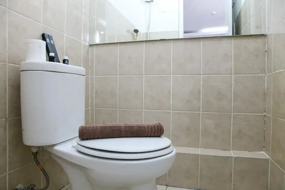 Джакарта: Clean and Cozy 2BR at Green Bay Apartment