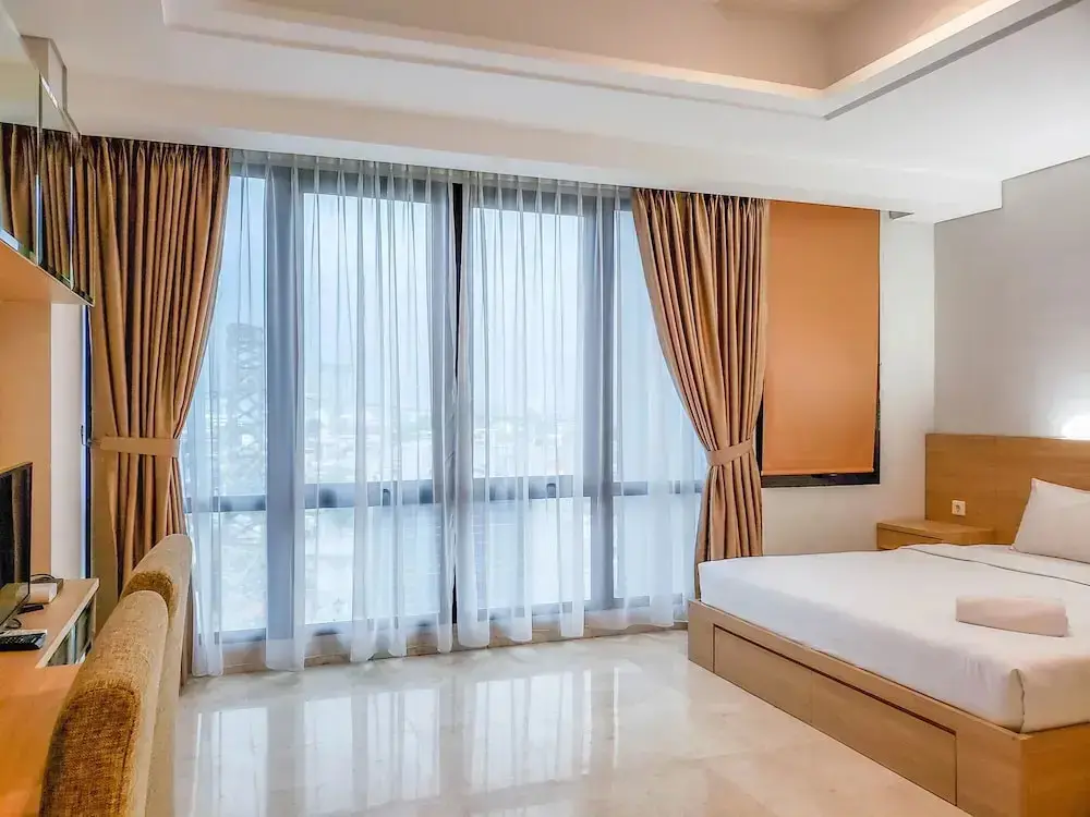 Джакарта: Spacious Studio Room at Capitol Suites Apartment