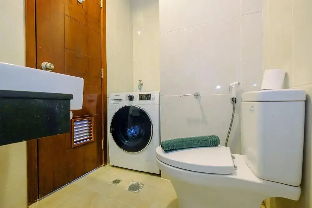 Джакарта: Chic and Compact Studio Apartment at Capitol Park Residence