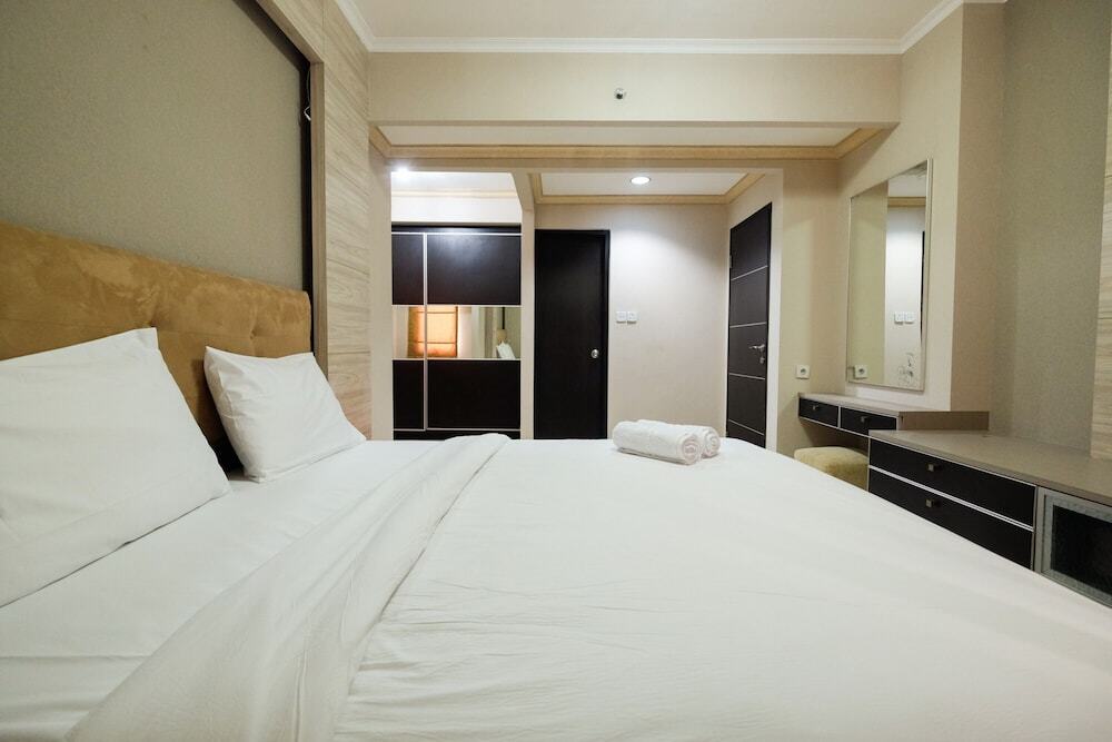 Джакарта: Cozy And Elegant 1br Apartment at Mediterania Boulevard