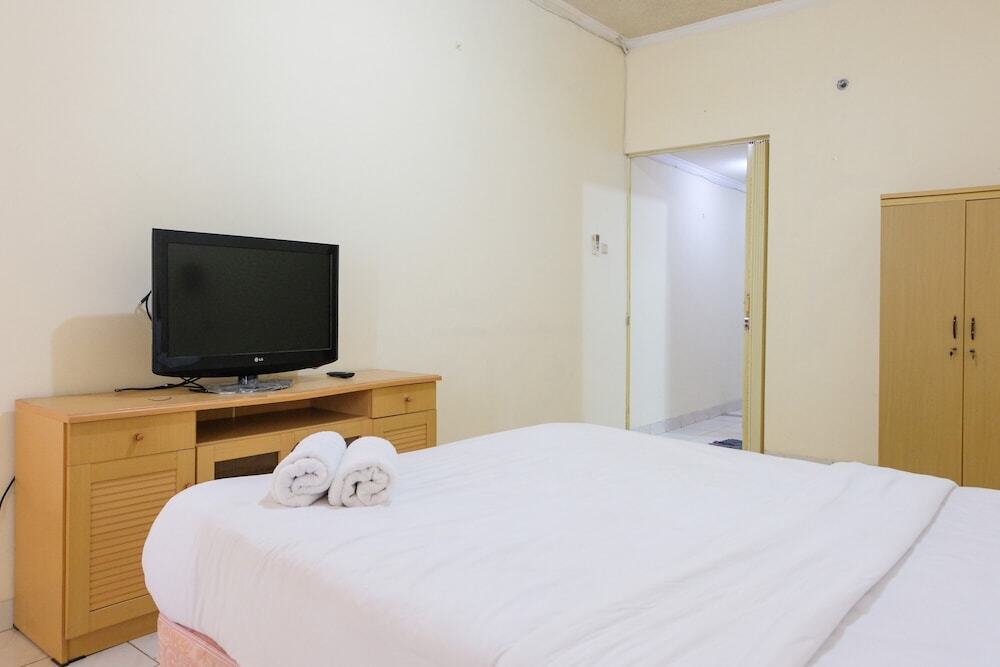 Джакарта: Homey 1BR at Puri Kemayoran Apartment