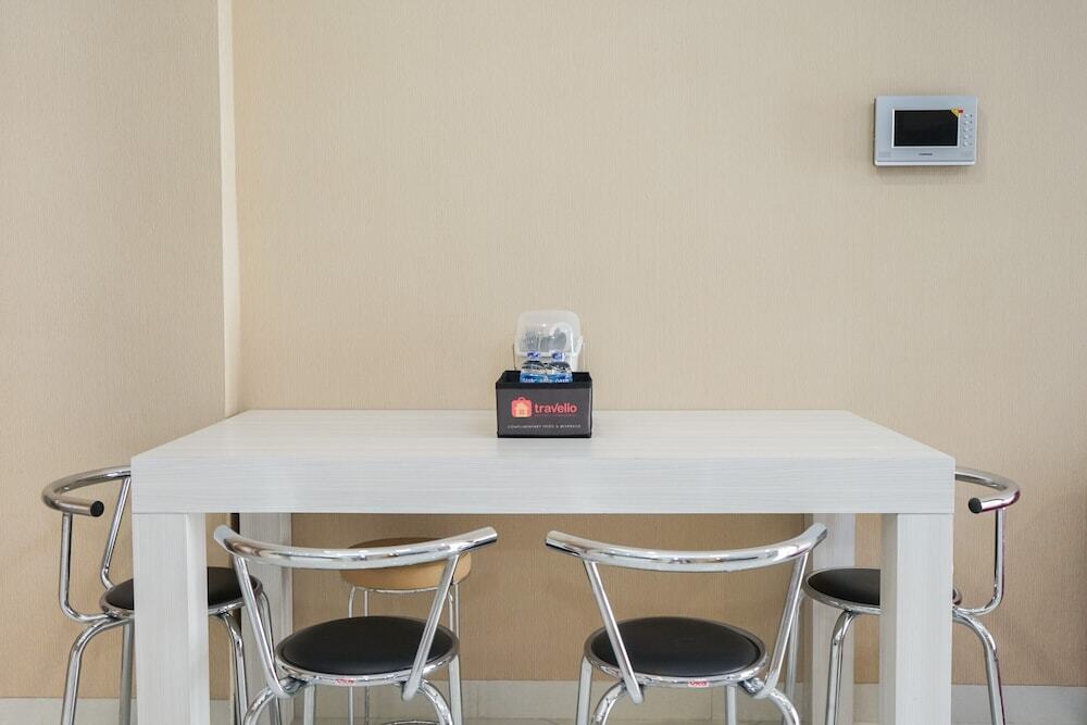 Джакарта: Cozy 2BR Apartment at The Mansion Kemayoran