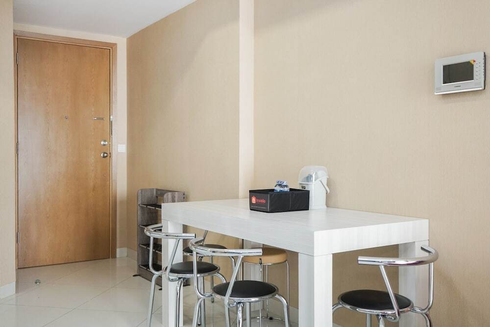 Джакарта: Cozy 2BR Apartment at The Mansion Kemayoran