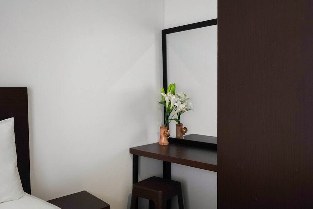 Джакарта: Modern 1BR Apartment at The Mansion Kemayoran