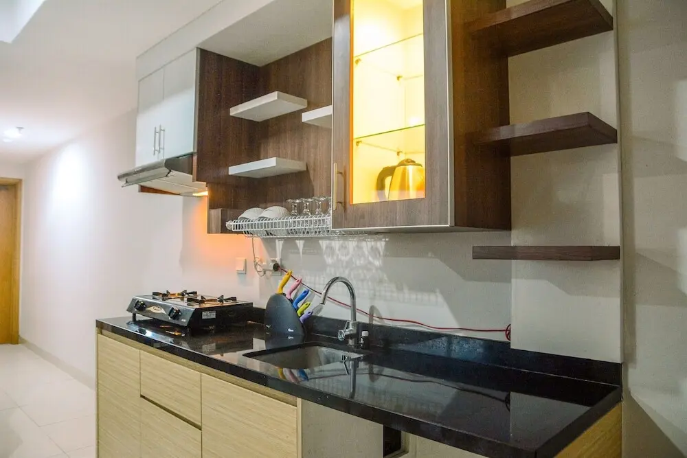Джакарта: Modern and Comfy 2BR with Golf View at The Mansion Kemayoran