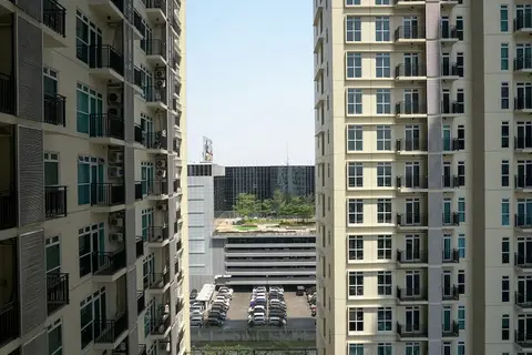 Homey Fully Furnished Studio Puri Orchard Apartment — фото 1
