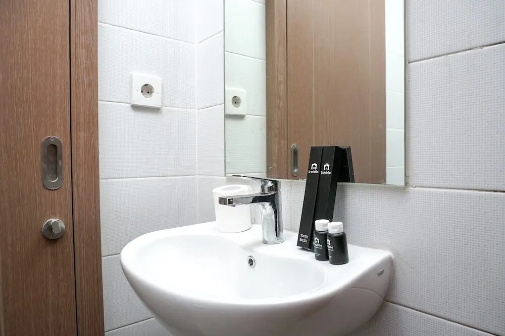 Джакарта: Cozy 1BR at Puri Orchard Apartment
