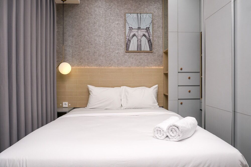 Джакарта: Cozy 1BR at Puri Orchard Apartment