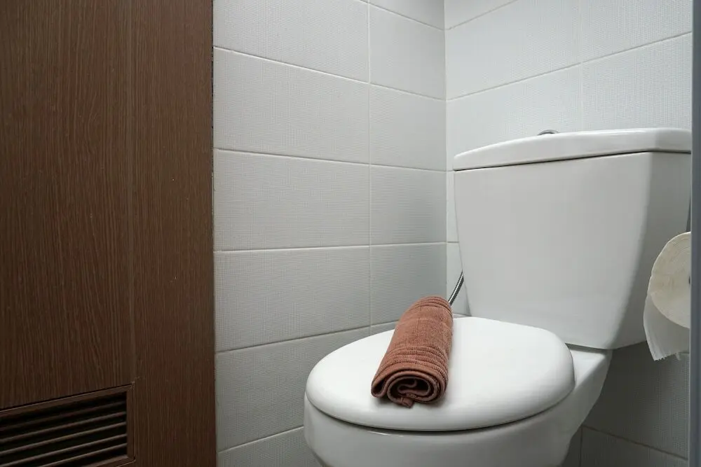 Джакарта: Furnished Studio with Pool View at Puri Orchard Apartment