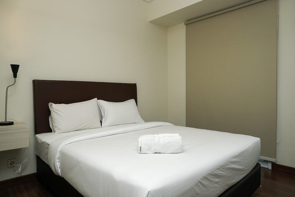 Джакарта: Furnished Studio with Pool View at Puri Orchard Apartment
