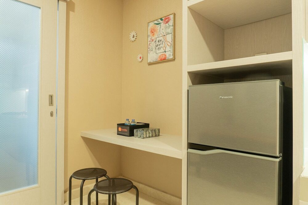 Джакарта: Cozy Puri Orchard Cedar Heights 1Br Apartment