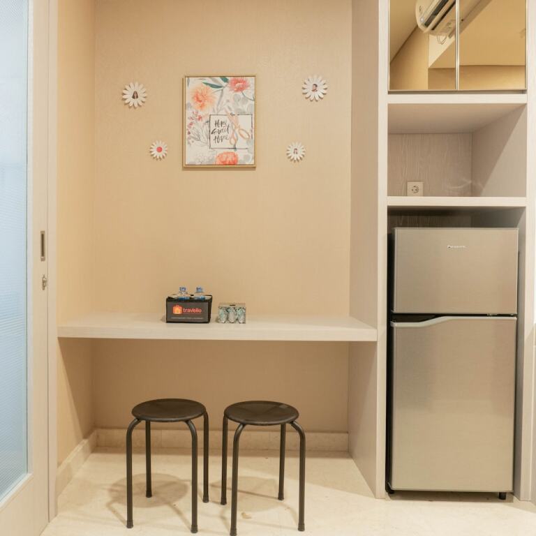 Джакарта: Cozy Puri Orchard Cedar Heights 1Br Apartment
