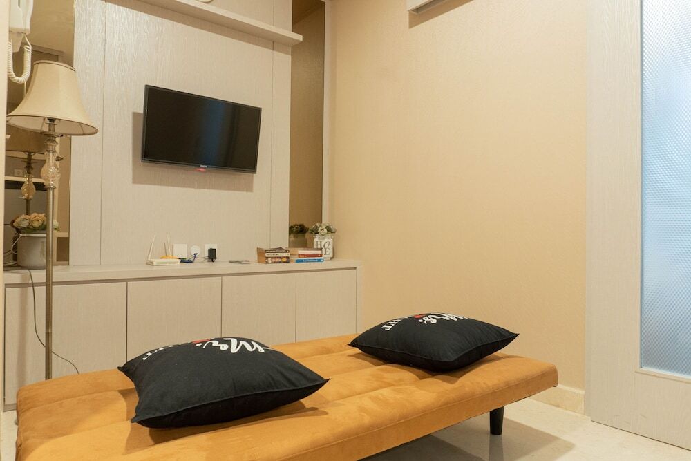 Джакарта: Cozy Puri Orchard Cedar Heights 1Br Apartment