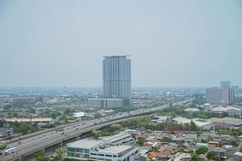 Джакарта: City View Studio Apartment at Puri Orchard