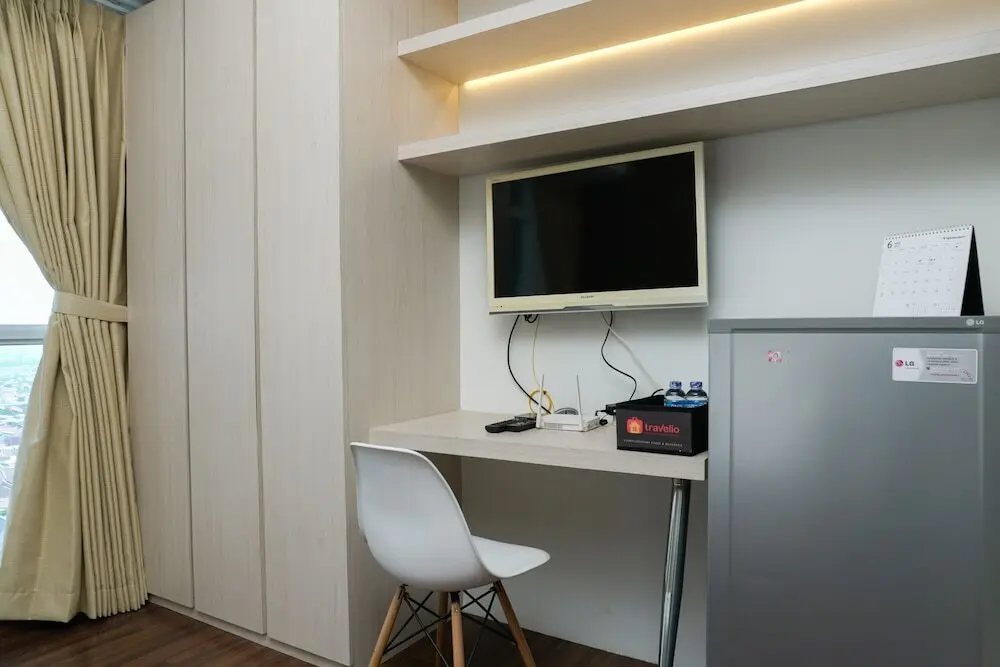 Джакарта: City View Studio Apartment at Puri Orchard
